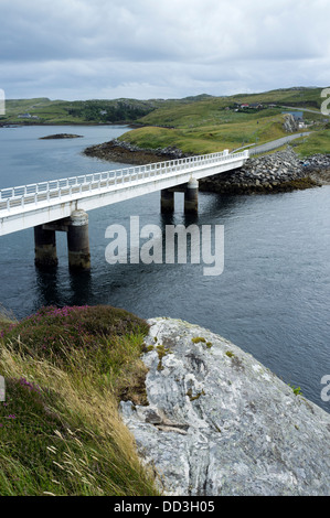 Great Bernera Bridge die erste betonte Betonbrücke gebaut werden, in Europa, Isle of Bernera Western Isles Schottland UK Stockfoto