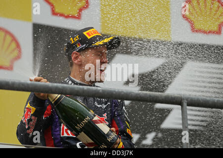 Spa Francorchamps, Belgien. 25. August 2013. Formual 1 grand Prix von Belgien. Sebastian Vettel holt sich den Sieg beim belgischen GP Nachdem Lewis Hamilton auf der Pole gestartet. Bildnachweis: Aktion Plus Sport/Alamy Live-Nachrichten Stockfoto