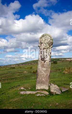 Bodmin Moor an Schergen in Poldark Land zeigt die Hurlers standing Stones, Houseman das Maschinenhaus und ein keltisches Kreuz. eine UK Stockfoto