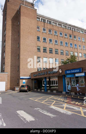 Eintritt zum Queen Elizabeth II Hospital in Welwyn Garden City, Hertfordshire, England, GB, Großbritannien Stockfoto