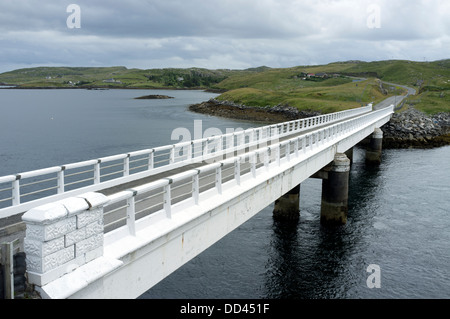 Great Bernera Bridge die erste betonte Betonbrücke gebaut werden, in Europa, Isle of Bernera Western Isles Schottland UK Stockfoto