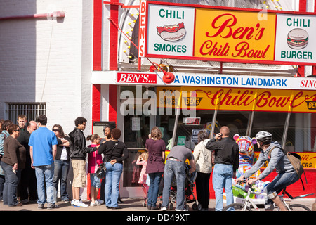 Ben es Chili Bowl Wahrzeichen Diner Restaurant in U Street Gang NW Washington DC. Im Jahre 1958 gegründet. Stockfoto