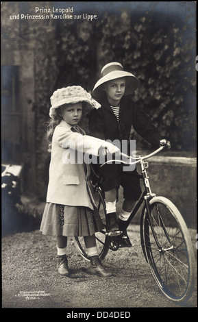 AK Prinz Leopold Und Prinzessin Karoline Zur Lippe, Fahrrad; Stockfoto