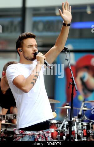 Liam Payne von One Direction, die Durchführung auf NBC "Today" am Rockefeller Plaza am 23. August 2013 in New York City Stockfoto