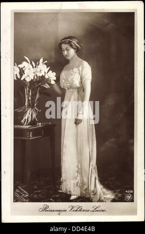 AK Prinzessin Viktoria Luise von Preußen, NPG 4508 Standportrait; Stockfoto