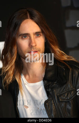 Brooklyn, New York, USA. 25. August 2013. US-Sänger und Schauspieler Jared Leto kommt auf dem roten Teppich für die MTV Video Music Awards im Barclays Center in Brooklyn, New York, USA, 25. August 2013. Foto: Hubert Boesl/Dpa/Alamy Live News Stockfoto