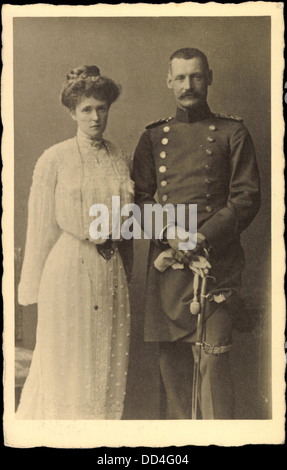 Foto Ak Kronprinz Rupprecht Mit Kronprinzessin Marie Gabriele von Bayern; Stockfoto