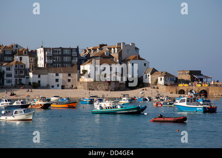 St Ives Hafen bei Flut Stockfoto