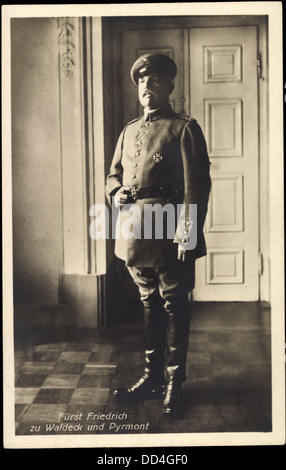 AK Fürst Friedrich Zu Waldeck Und Pyrmont, Uniform, Stiefel, Eisernes Kreuz; Stockfoto