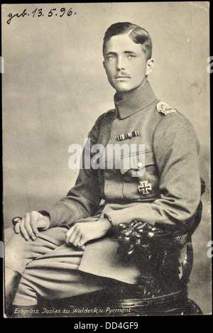 AK Erbprinz Josias Zu Waldeck Und Pyrmont, Sitzportrait, Uniform; Stockfoto