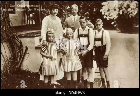 AK Kronprinz Wilhelm Mit Kronprinzessin Cecilie von Preußen Mit Höhle; Stockfoto