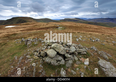 Blick über den Gipfel des Rampsgill Head fiel, Nationalpark Lake District, Cumbria County, England, UK. Stockfoto