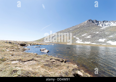 Der Gipfel und Seen des Mount Evans, in der Nähe von Denver, Colorado, USA Stockfoto