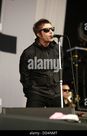 Neu-Liam Gallagher (Oasis) band Beady Eye beim Glastonbury Festival 2013, Somerset, England, Vereinigtes Königreich. Stockfoto