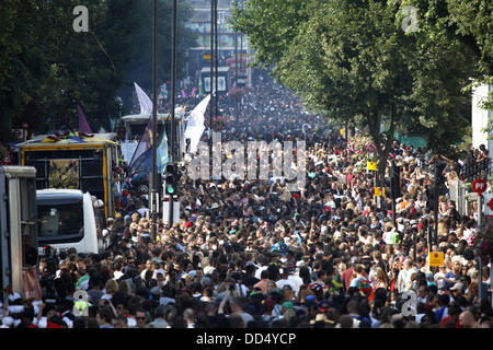 London, UK. 26. August 2013. Notting Hill Karneval 2013 Credit: Sebastian Remme/Alamy Live-Nachrichten Stockfoto