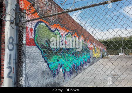 Street Art in einem Industriegebiet von Zentral-Ost Los Angeles Stockfoto