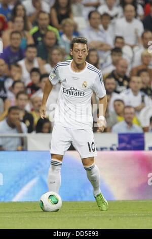 Mesut Özil (Real), 22. August 2013 - Fußball / Fußball: Vorsaison "Santiago Bernabeu Cup" zwischen Real Madrid und Al-Sadd, im Stadion Santiago Bernabeu in Madrid, Spanien, 22. August 2013 Match. (Foto: AFLO) Stockfoto