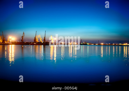 Nachtansicht der Hafen-Hafenstadt. Odessa. Ukraine Stockfoto