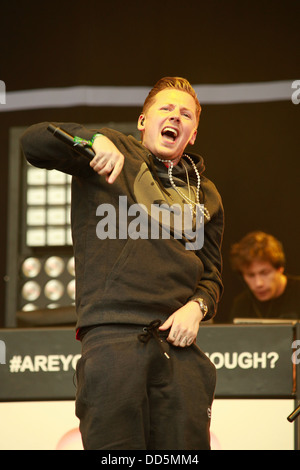 Professor Green auf dem Glastonbury Festival 2013 durchführen. Stockfoto