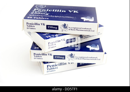 Packungen mit Penicillin VK (Phenoxymethylpenicillin) Tabletten Antibiotika um eine 2-Wochen-Versorgung zu decken Stockfoto