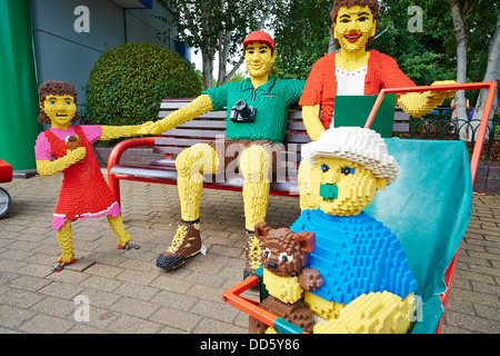 Lego-Familie im Park Legoland Windsor UK Stockfoto