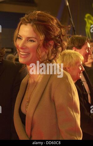 Preisträgerin Sandra Bullock auf der Bambi Award 2000. Stockfoto