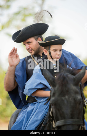 Traditionelle ungarische "Csikos" auf einem Pferd-Festival in der ungarischen Stadt Devavanya Aug 2013 Stockfoto