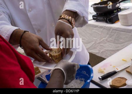 Pflanzlichen Sandwiches an einer Kochvorführung am Vermögen der Gesellschaft Vermögen hofeigene stehen Stockfoto