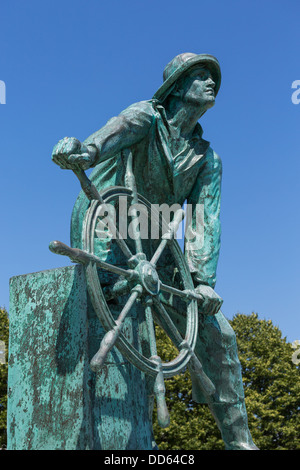 Dies ist der Gloucester Fischer Memorial erkennen diejenigen, die ihr Leben auf See verloren haben. Stockfoto