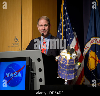John Grunsfeld der NASA gibt ein Briefing über die Mission Lunar Atmosphere and Dust Environment Explorer (LADEE) im NASA-Hauptquartier in Washington, D.C. Stockfoto