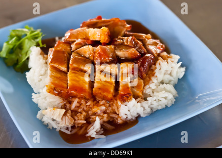 Reis mit gebratenem Schweinefleisch Stockfoto