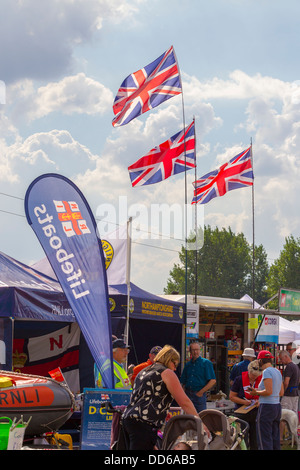 Fahnen am Earls Barton Land zeigen Stockfoto