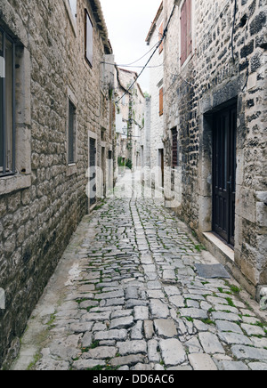 Stein-Straße in der Altstadt von Trogir, Kroatien. Stockfoto