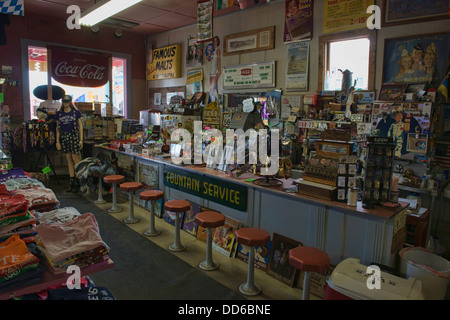 Alten altmodischen Sodabrunnen Theke entlang der historischen Route 66, Seligman, Arizona Stockfoto