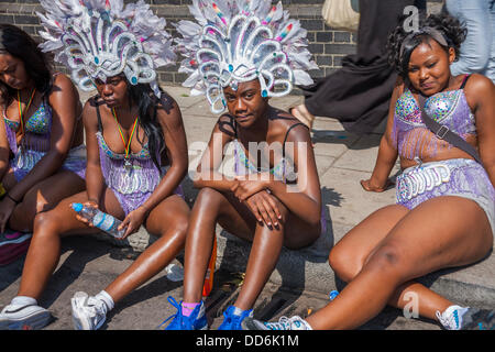 London, UK. 26. August 2013. Notting Hill Karneval 2013, London, England, Vereinigtes Königreich, Großbritannien Credit: Adina Tovy/Alamy Live-Nachrichten Stockfoto