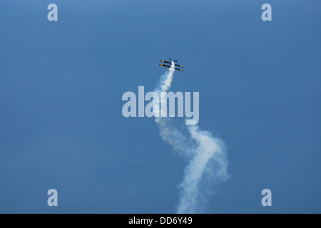 Pilot Jon Melby in seiner Pitts S-1-11 b Muskel Doppeldecker "Flügel über Wine Country" Airshow, 18. August 2013, Santa Rosa, ca. Stockfoto