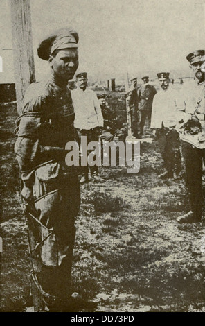 Rotarmisten durch die weißen während des russischen Bürgerkriegs ausgeführt werden soll. 1918-22. (BSLOC 2013 4 236) Stockfoto