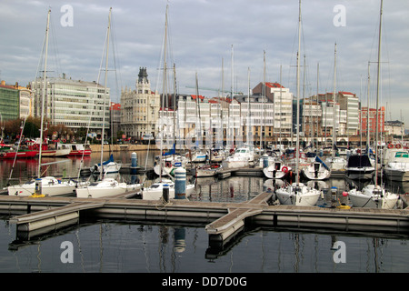 Boote, Darsena Deportiva Yachthafen, A Coruna Marina, Galicien, Spanien Stockfoto