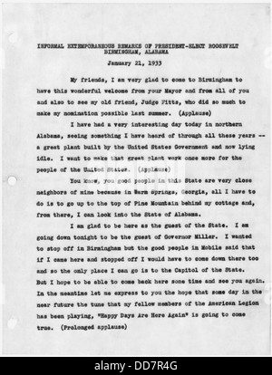 Eine Fotografie, die Franklin D. Roosevelt, den designierten Präsidenten, in Birmingham, Alabama, in der er seine Führung während des Wahlkampfes vorstellt. Stockfoto