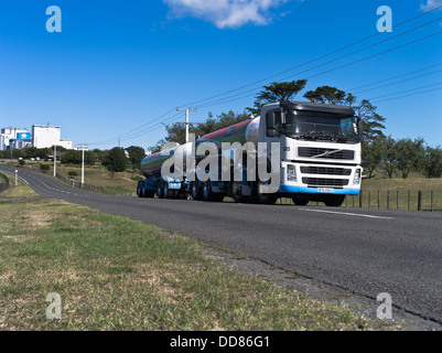 dh Hawera TARANAKI NEUSEELAND Fonterra Milchtanker LKW-LKW, Gebäude der Molkereifabrik Whareora lkw-LKW Stockfoto