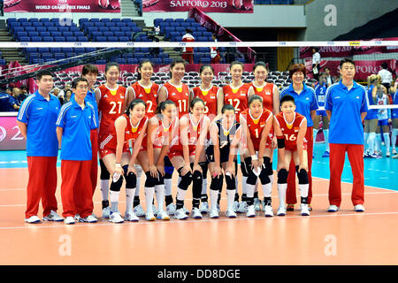 Sapporo, Hokkaido, Japan. 28. August 2013. China Team Gruppe Line-up (CHN) Volleyball: 2013 FIVB World Grand Prix, Finalrunde match zwischen Serbien 1-3 China in Hokkaido Prefectural Sportzentrum "Kitayell" in Sapporo, Hokkaido, Japan. © Ryu Makino/AFLO/Alamy Live-Nachrichten Stockfoto