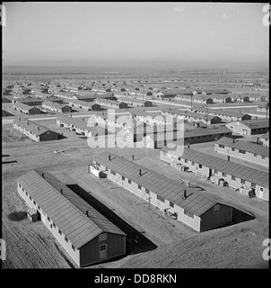 Das Granada Relocation Center, auch bekannt als Amache Internierungslager in Colorado, wurde während des Zweiten Weltkriegs genutzt, um japanische Amerikaner zu unterbringen, die gewaltsam von der Westküste umgesiedelt waren. Dieses Foto zeigt einen Überblick über eines der während dieser Zeit eingerichteten Notlager. Stockfoto