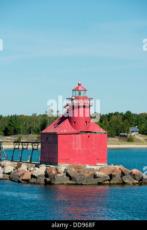 Door County, Wisconsin Sturgeon Bay. Norden Pierhead Leuchtturm, erbaut im Jahre 1882. Stockfoto