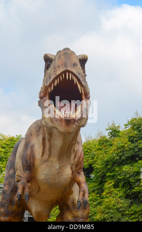 Tyrannosaurus Rex ist wohl der bekannteste Dinosaurier aller. Er lebte während der letzten 5 Millionen Jahre der Kreidezeit Stockfoto