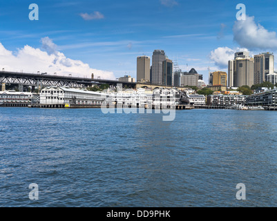 dh Sydney Harbour SYDNEY Australien Walsh Bay Piers Stadt Wolkenkratzer-skyline Stockfoto