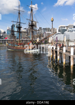 dh Darling Harbour SYDNEY Australien HM Bark Endeavour Replica Australian National Maritime Museumsschiff Stockfoto