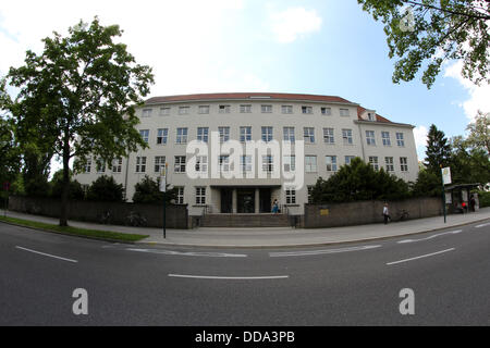 Deutschland: Fakultät für BWL und VWL (WFI) der katholischen Universität Eichstätt-Ingolstadt in Ingolstadt Stockfoto