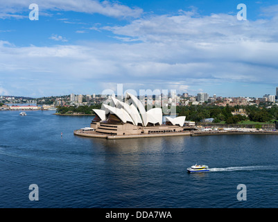 dh Sydney Harbour SYDNEY AUSTRALIA Manly Seacat Fast Ferry Katamaran Fähre Sydney Opera House Boothafen Antenne Stockfoto