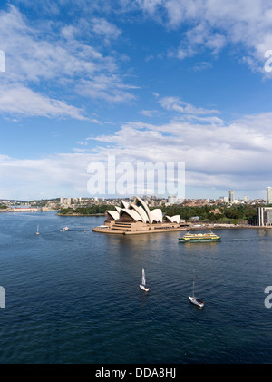 dh Sydney Harbour SYDNEY AUSTRALIEN Segelboote Sydney Opera House Harbour City Ferries Fähre Luftboot Stockfoto