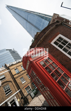 Ultra-modernes Gebäude bekannt als die Scherbe, eine hohe, Glas verkleidet Wolkenkratzer Londons. Das höchste Gebäude in Westeuropa. Stockfoto